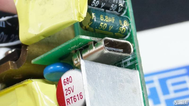 绿联usb type c pd快充评测拆解