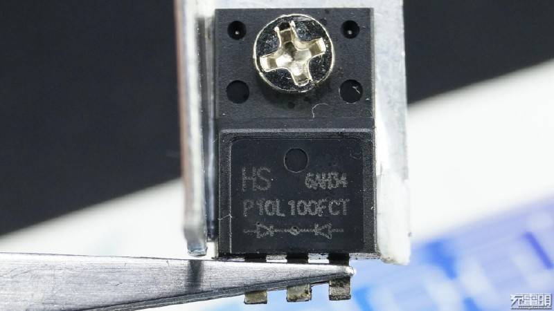 绿联usb type c pd快充评测拆解