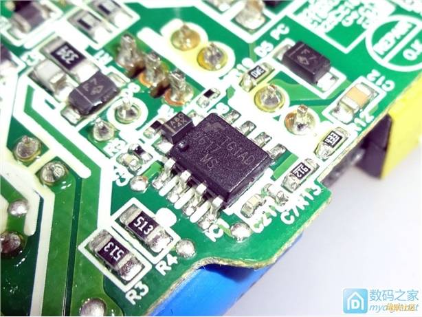 快充充电器,绿联qc2.0快充充电器