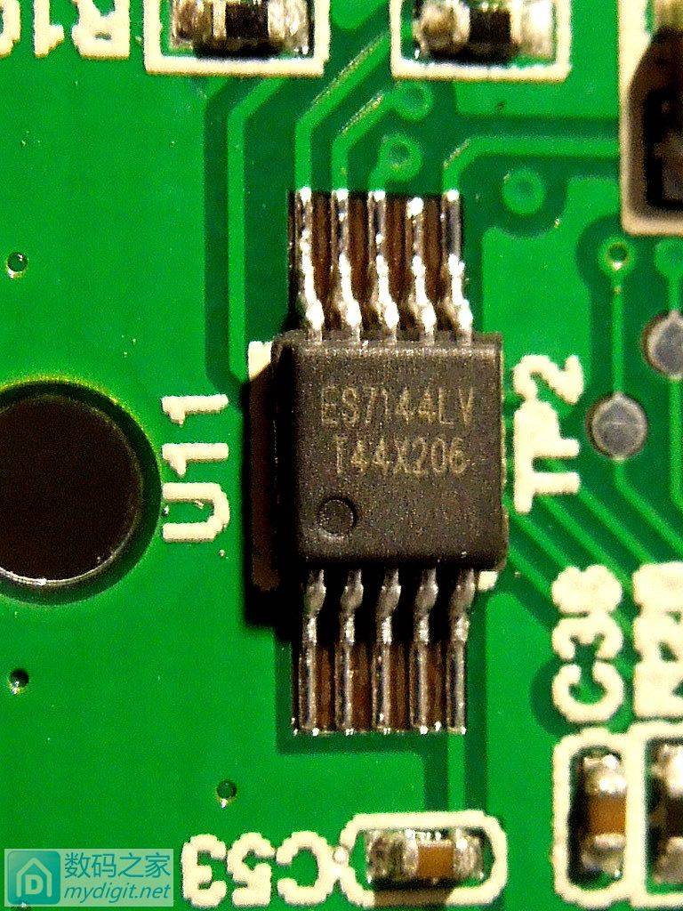 拆解 绿联（ugreen）40247 hdmi转vga线转换器，质量还不错！