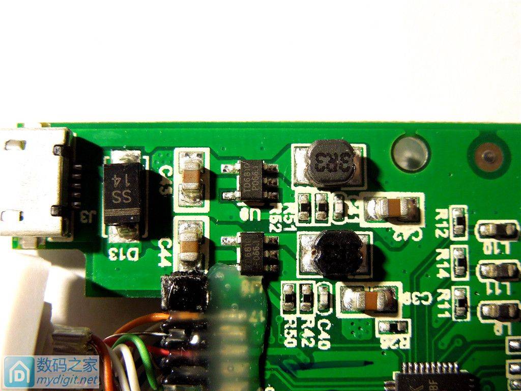 拆解 绿联（ugreen）40247 hdmi转vga线转换器，质量还不错！