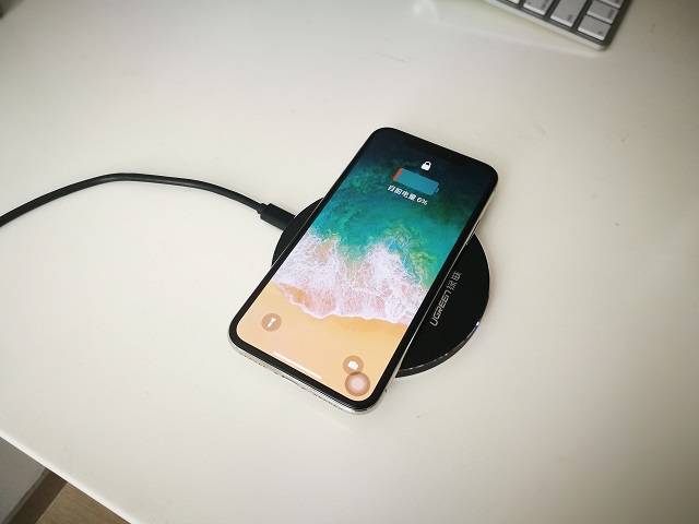 iphonex无线充电速度实测：跟原装5w充电功率一致
