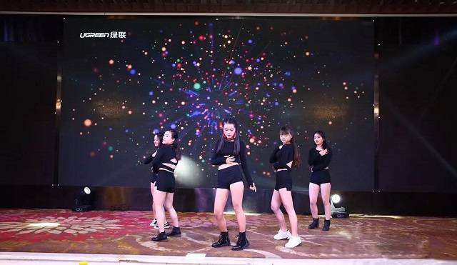 绿联2018年会盛典舞蹈banana song