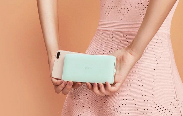 绿联移动电源蜂巢系列和鹅卵石系列的区别