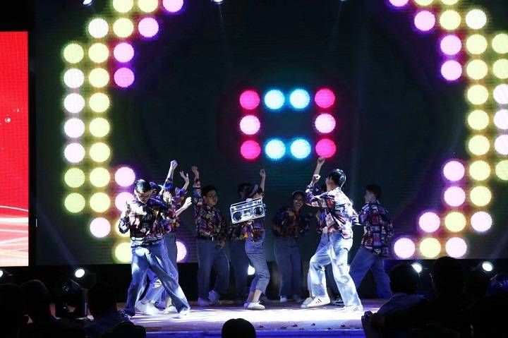 会玩!2019绿联年会盛典好嗨哟! 会玩!2019绿联年会盛典好嗨哟!