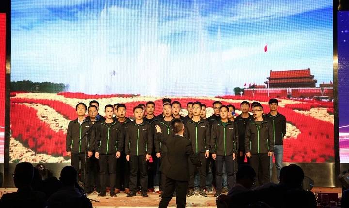 会玩!2019绿联年会盛典好嗨哟! 会玩!2019绿联年会盛典好嗨哟!