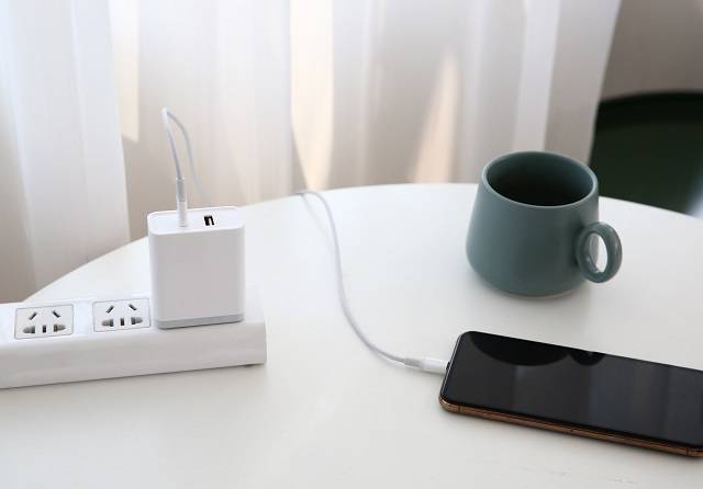 苹果pd快充的配件要求和挑选方法