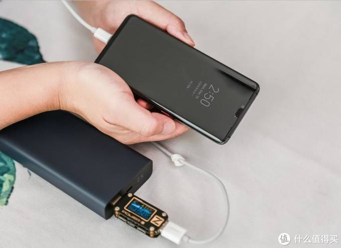 绿联20000mah scp双向快充充电宝拆解，真材实料！