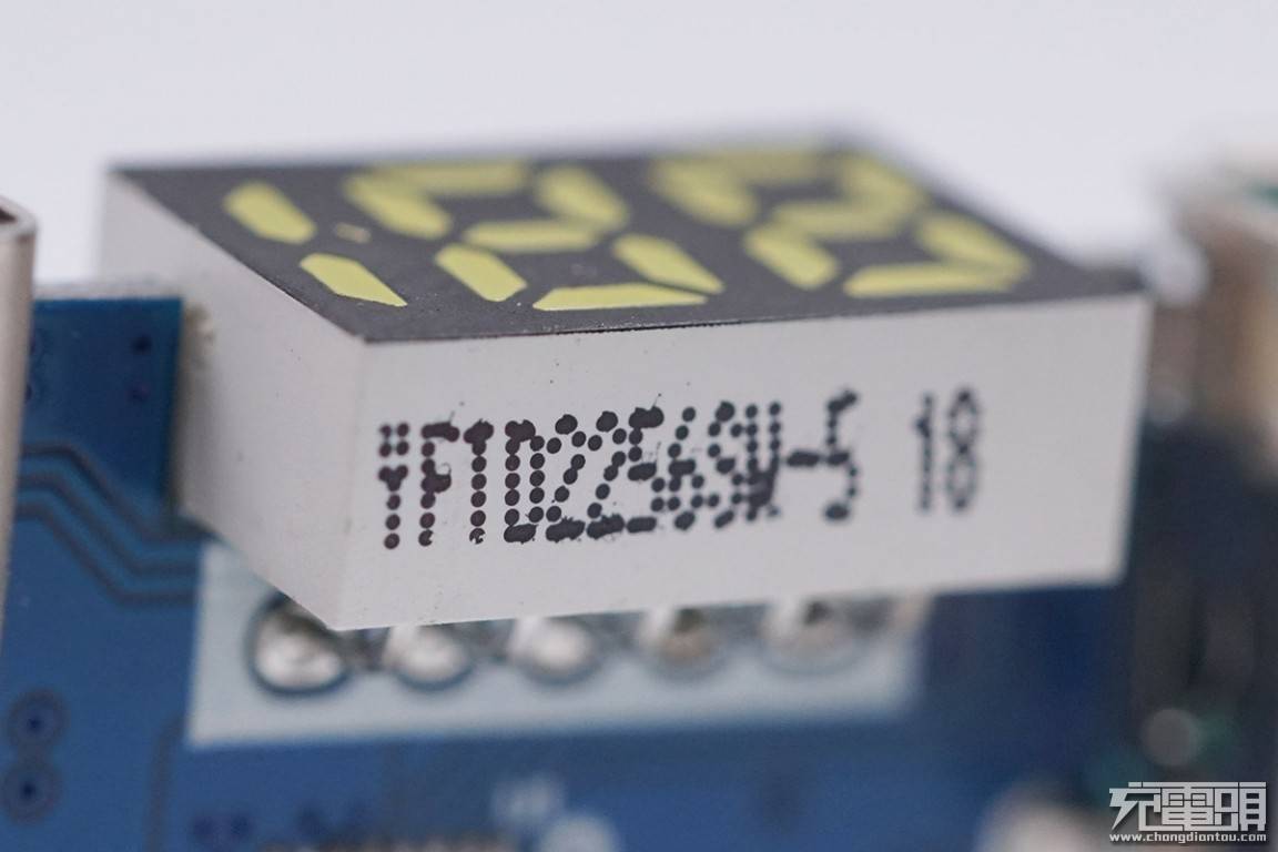 绿联10000mah双向快充移动电源拆解评测报告