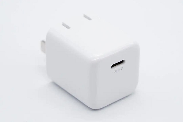 绿联小金刚pd20w充电头拆解评测（上）