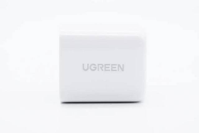 绿联小金刚pd20w充电头拆解评测（上）