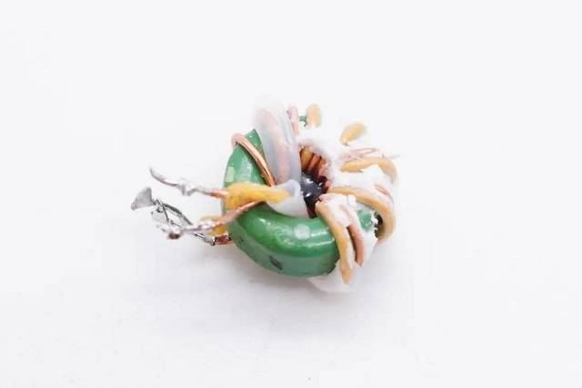 绿联小金刚pd20w充电头拆解评测（下）