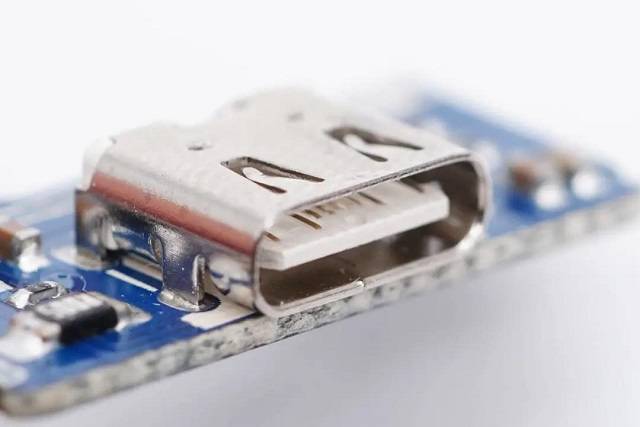 绿联小金刚pd20w充电头拆解评测（下）