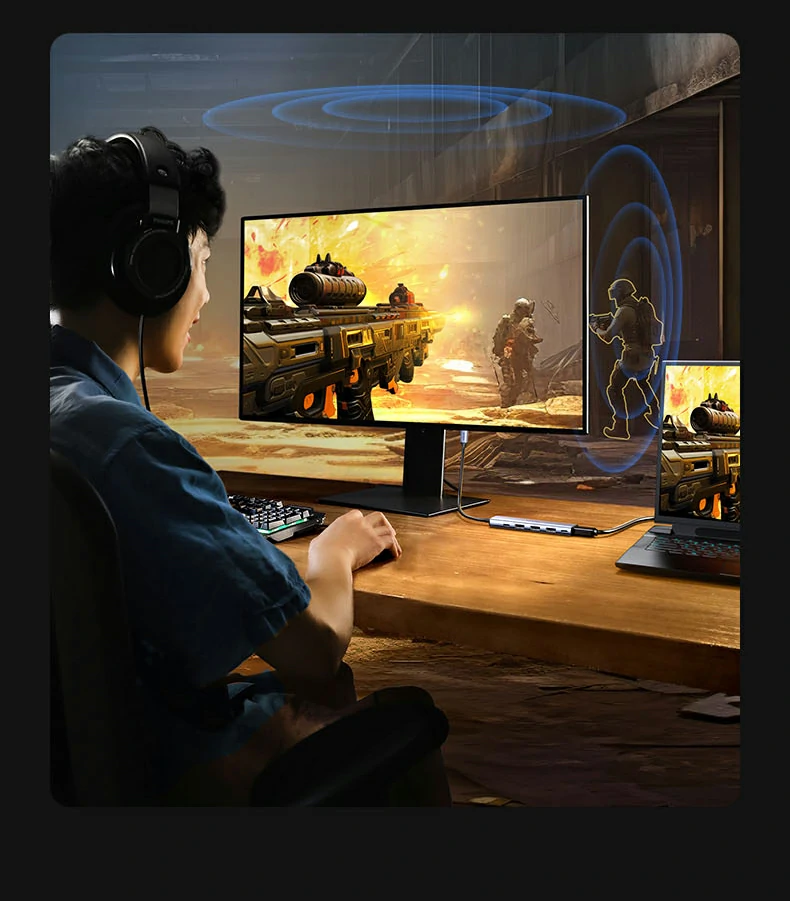 多外设协同工作 - 接口丰富,桌面整洁高效 同时连接键鼠、u盘、硬盘与显示器的多设备场景