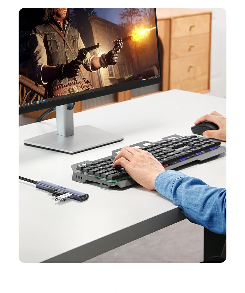 笔记本扩展连接 - 办公桌面整洁,接口不再够用 笔记本电脑连接场景,办公桌面整洁有序