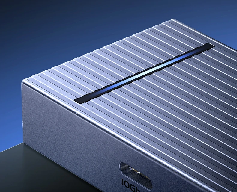 绿联cm828产品尺寸标注图（含≈20cm连接线）