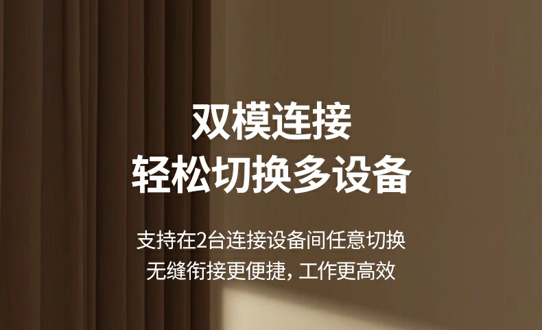 开发者友好外设 - 多系统兼容,稳定可靠 程序员在多屏linux环境下编码操作