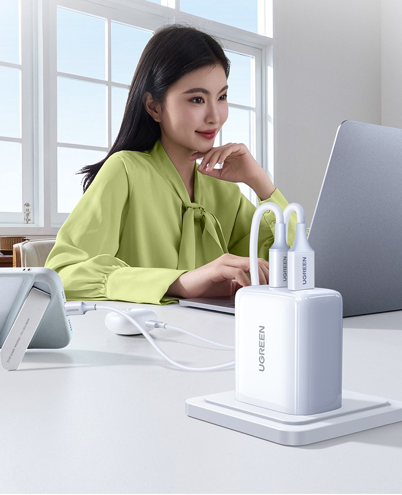 办公场景必备 手机 平板同时快充 提升工作效率